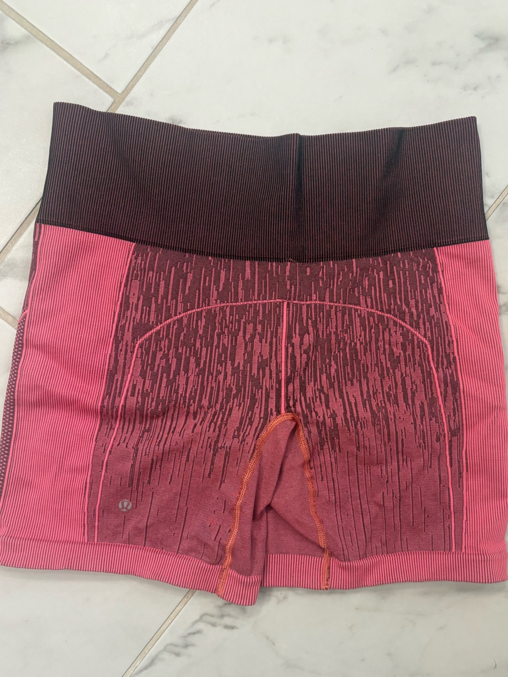 lululemon athletica Pink High-Rise compression Bike Shorts size 10